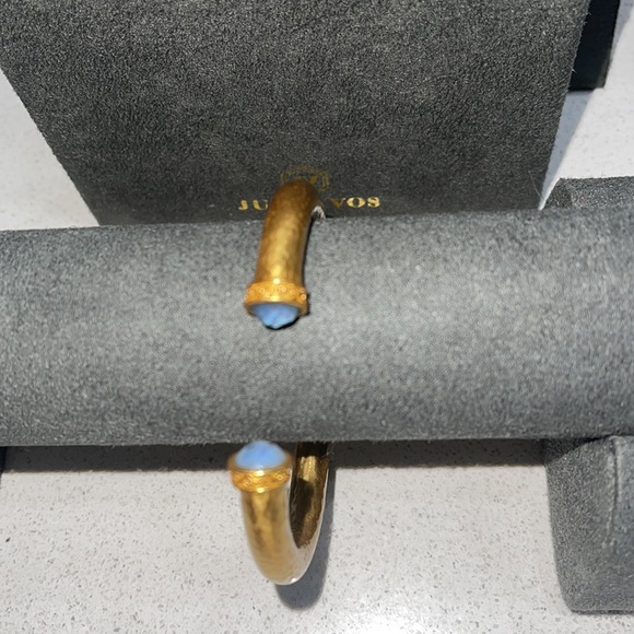 JULIE VOS CATALINA DEMI HINGE CUFF LIGHT BLUE CRYSTALS 24K GOLD - Picture 2 of 6